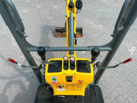 Mini kotrógép 2021 Wacker 803 (5)