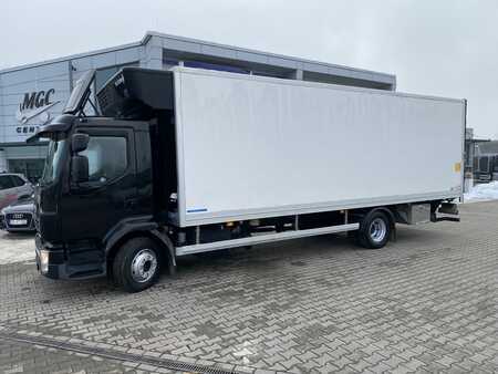 Volvo FL240 / HULSTEINS / 18 EP / 1 OWNER / SERVICED!