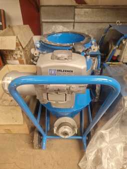 Släpmonterad betongpumpar 2007 [div] UELZENER P330 - Equipo de transporte (7)