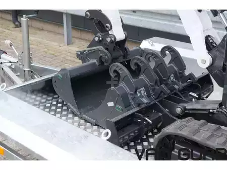Mini excavators 2025 Bobcat E 10z | Inclusief machinetransporter (12)
