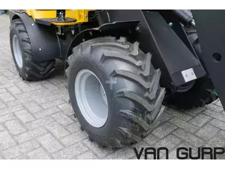 Kolové nakladače 2026 Eurotrac W11 | 2026 | Giant snelwissel | Radlader hoflader (13)