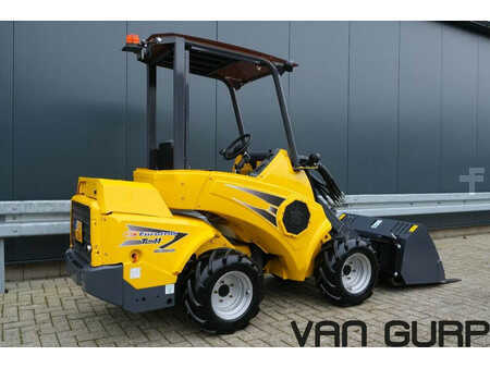 Hjullastare 0 Eurotrac T11 v.g.l. Avant 635 (6)
