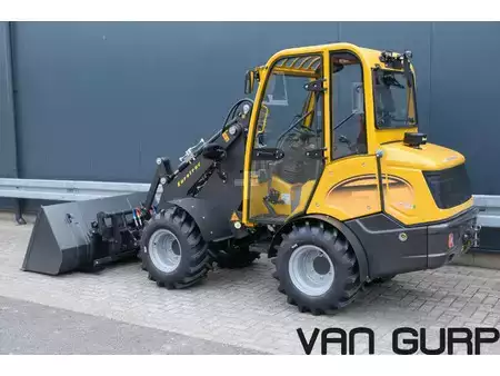 Kolové nakladače 2026 Eurotrac W12 CS | 2026 | Euro Giant | (12)