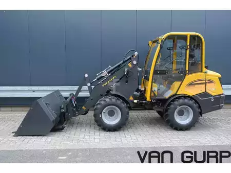 Kolové nakladače 2026 Eurotrac W12 CS | 2026 | Euro Giant | (13)