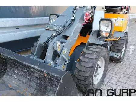 Kerekes rakodó 2023 Giant G 1200 TELE | 2023 | 10h (10)