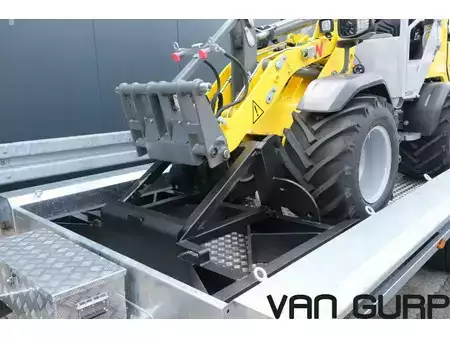 Wielladers 2022 Wacker Neuson WL28 + Machinetransporter shovel (1390, G2700) (4)