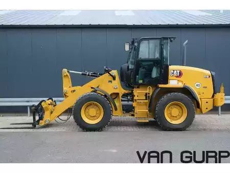 Kolové nakladače 2023 Caterpillar 910 High Lift | 2023 | 40km/h | BSS | 38h (16)