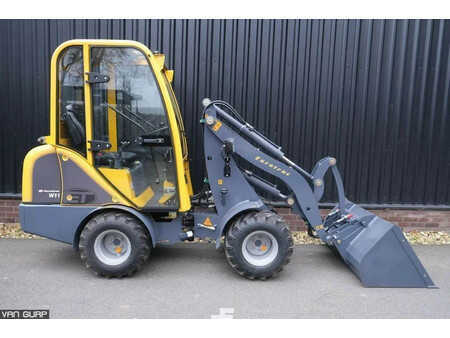 Kolové nakladače 2024 Eurotrac W11-C (3)