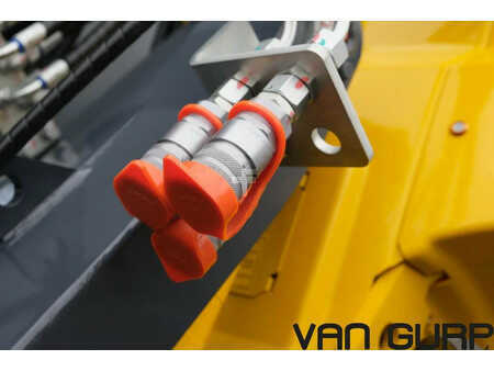 Wielladers 0 Eurotrac T11 v.g.l. Avant 635 (16)