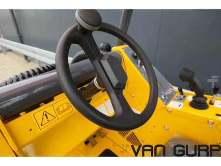 Wielladers 0 Eurotrac T11 v.g.l. Avant 635 (20)