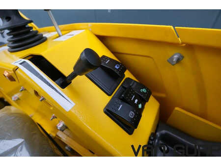 Wielladers 0 Eurotrac T11 v.g.l. Avant 635 (22)