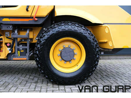 Single drum compactors 2023 Volvo SD75B Roller | 2023 | 176h | SD 75 B (16)