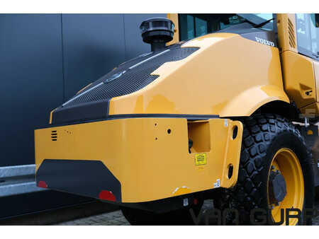 Single drum compactors 2023 Volvo SD75B Roller | 2023 | 176h | SD 75 B (6)