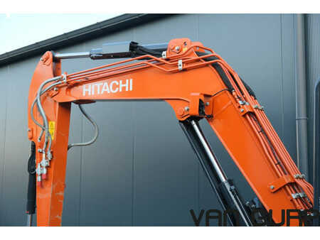 mini escavadeira 2022 Hitachi ZX 55 U-6 CLR | 2022 | 905h | A/C (16)