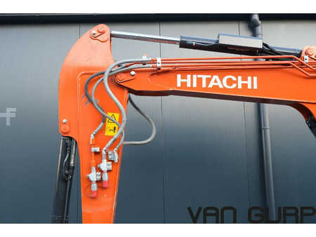 mini escavadeira 2022 Hitachi ZX 55 U-6 CLR | 2022 | 905h | A/C (17)