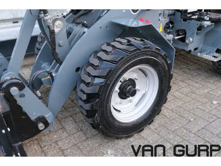 Wheel Loaders 2024 Giant G2200E X-TRA 390Ah battery | 2024 (25)