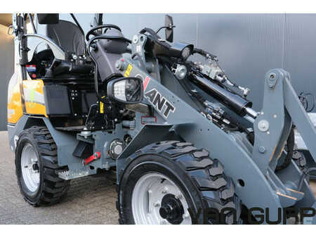Wheel Loaders 2024 Giant G2200E X-TRA 390Ah battery | 2024 (3)