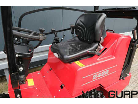 Compact Loaders 2017 Schäffer 2428 | Kenteken | 2017 | 768h (28)