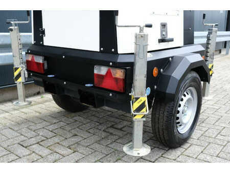 Miscelaneo 2020 GENERAC V20 4x320W lichtmast light tower (6)