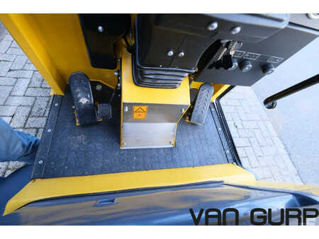 Chargeuse sur pneus 2025 Eurotrac W11- MC (255) (5)