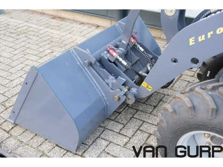 Chargeuse sur pneus 2025 Eurotrac W11- MC (255) (9)