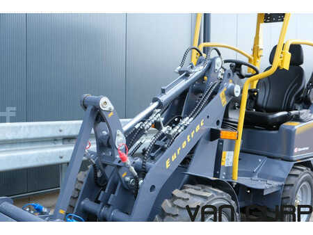 Chargeuse sur pneus 2025 Eurotrac W10 | 2025 | radlader hoflader shovel (10)