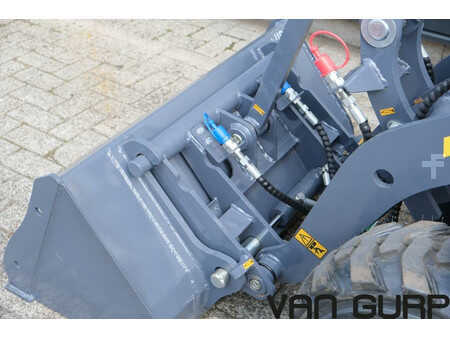 Chargeuse sur pneus 2025 Eurotrac W10 | 2025 | radlader hoflader shovel (11)