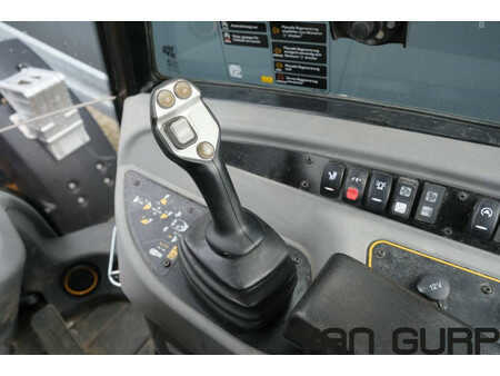 Chargeuse sur pneus 2023 JCB 409 | 2023 | 432h (3)