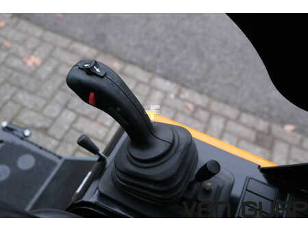 Cargadoras de ruedas 2023 Giant G2500 X-TRA HD | 2023 | 90h (11)