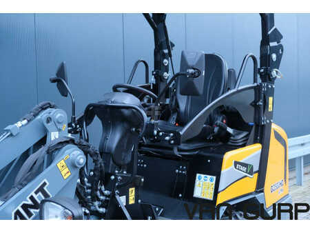 Cargadoras de ruedas 2023 Giant G2500 X-TRA HD | 2023 | 90h (16)