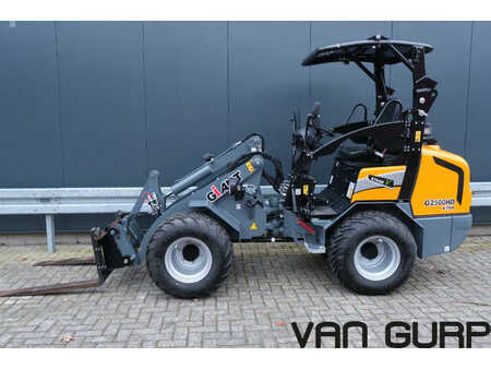 Cargadoras de ruedas 2023 Giant G2500 X-TRA HD | 2023 | 90h (2)