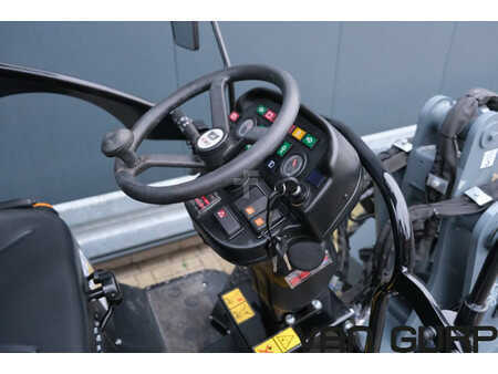 Cargadoras de ruedas 2023 Giant G2500 X-TRA HD | 2023 | 90h (4)