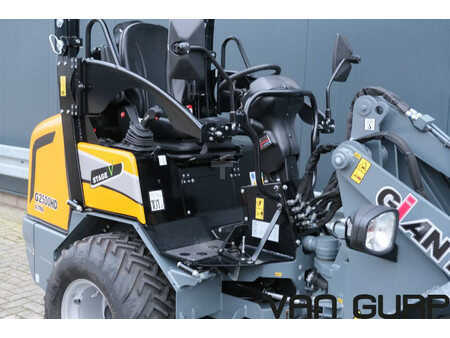 Cargadoras de ruedas 2023 Giant G2500 X-TRA HD | 2023 | 90h (6)