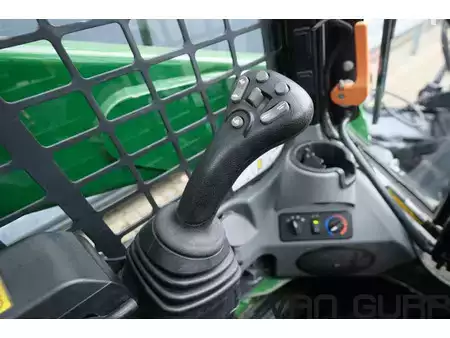 Telaketjukuormaajat 2020 Bobcat T 770 HIFLOW + Laser Grader 108 (274 cm) | A/C (13)