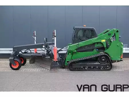 Telaketjukuormaajat 2020 Bobcat T 770 HIFLOW + Laser Grader 108 (274 cm) | A/C (2)