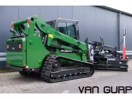 Telaketjukuormaajat 2020 Bobcat T 770 HIFLOW + Laser Grader 108 (274 cm) | A/C (24)
