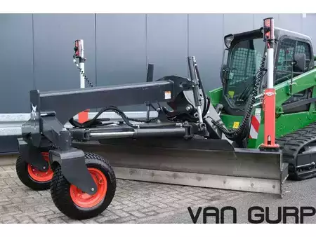 Telaketjukuormaajat 2020 Bobcat T 770 HIFLOW + Laser Grader 108 (274 cm) | A/C (3)