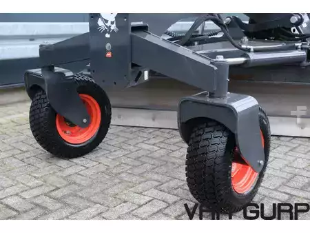 Telaketjukuormaajat 2020 Bobcat T 770 HIFLOW + Laser Grader 108 (274 cm) | A/C (37)