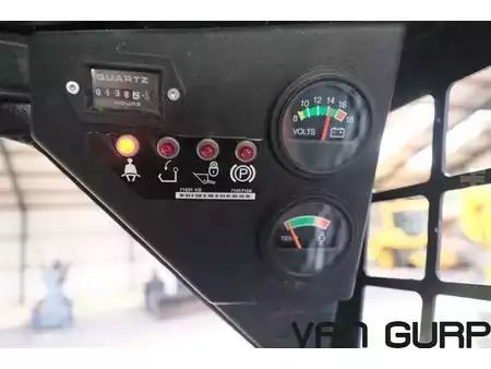 Chargeuse sur pneus 2023 Bobcat S 70 | 2023 | 137h (10)