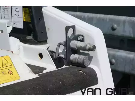 Chargeuse sur pneus 2023 Bobcat S 70 | 2023 | 137h (11)