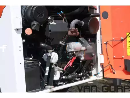 Chargeuse sur pneus 2023 Bobcat S 70 | 2023 | 137h (16)