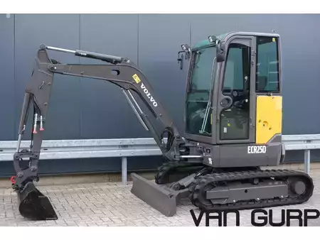 Minigrävare 2016 Volvo ECR 25 D | 2016 | 2763h (1)
