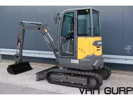 Minigrävare 2016 Volvo ECR 25 D | 2016 | 2763h (15)