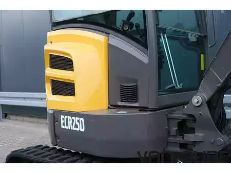 Minigrävare 2016 Volvo ECR 25 D | 2016 | 2763h (17)
