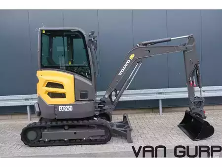 Minigrävare 2016 Volvo ECR 25 D | 2016 | 2763h (19)