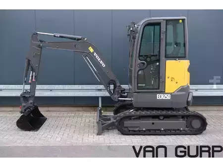Minigrävare 2016 Volvo ECR 25 D | 2016 | 2763h (2)