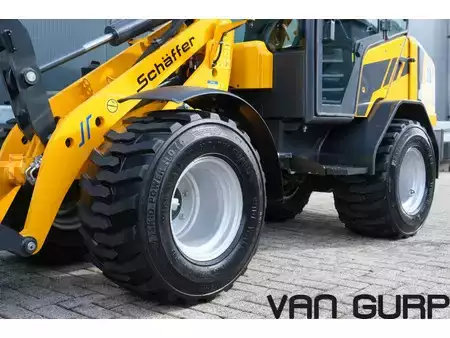 Valet de ferme  2024 Schäffer 2445 S | 2024 | 402h | (6)