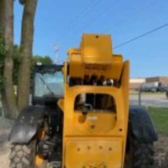 Miscelaneo 2014 JCB 509-42 (2)