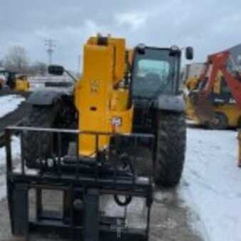 Miscelaneo 2022 JCB 509-42 (2)