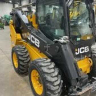 Cargadores compactas 2022 JCB 270W (1)